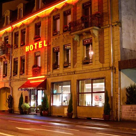 Hotel Le Pelican Шарлевіль-Мезьєр Екстер'єр фото